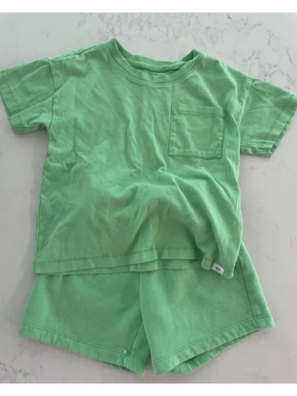 GAP Kids Matching Set in Neon Green
